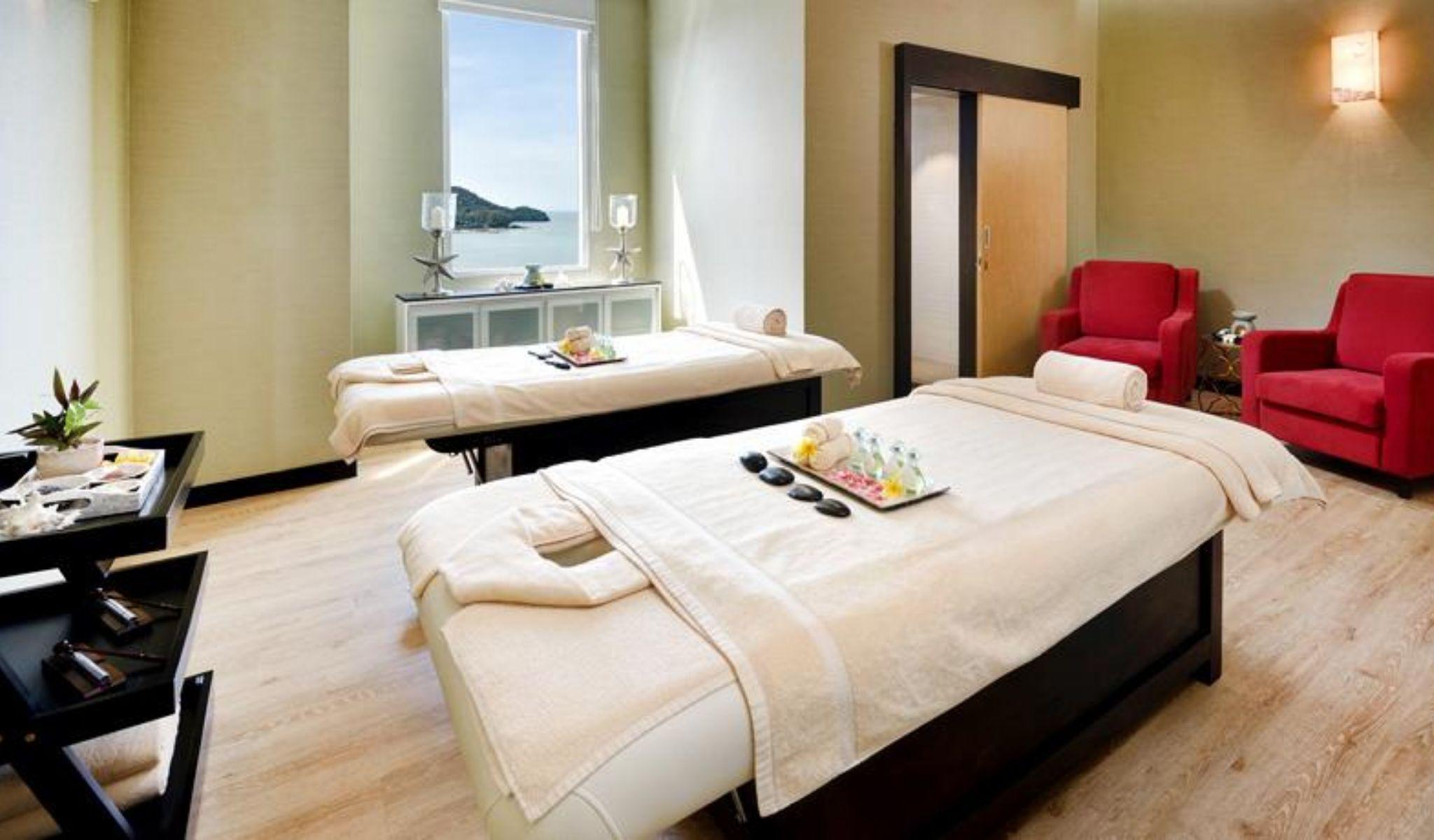 Lexis Suites Penang Bayan Lepas Buitenkant foto Spa at The Mira Hong Kong