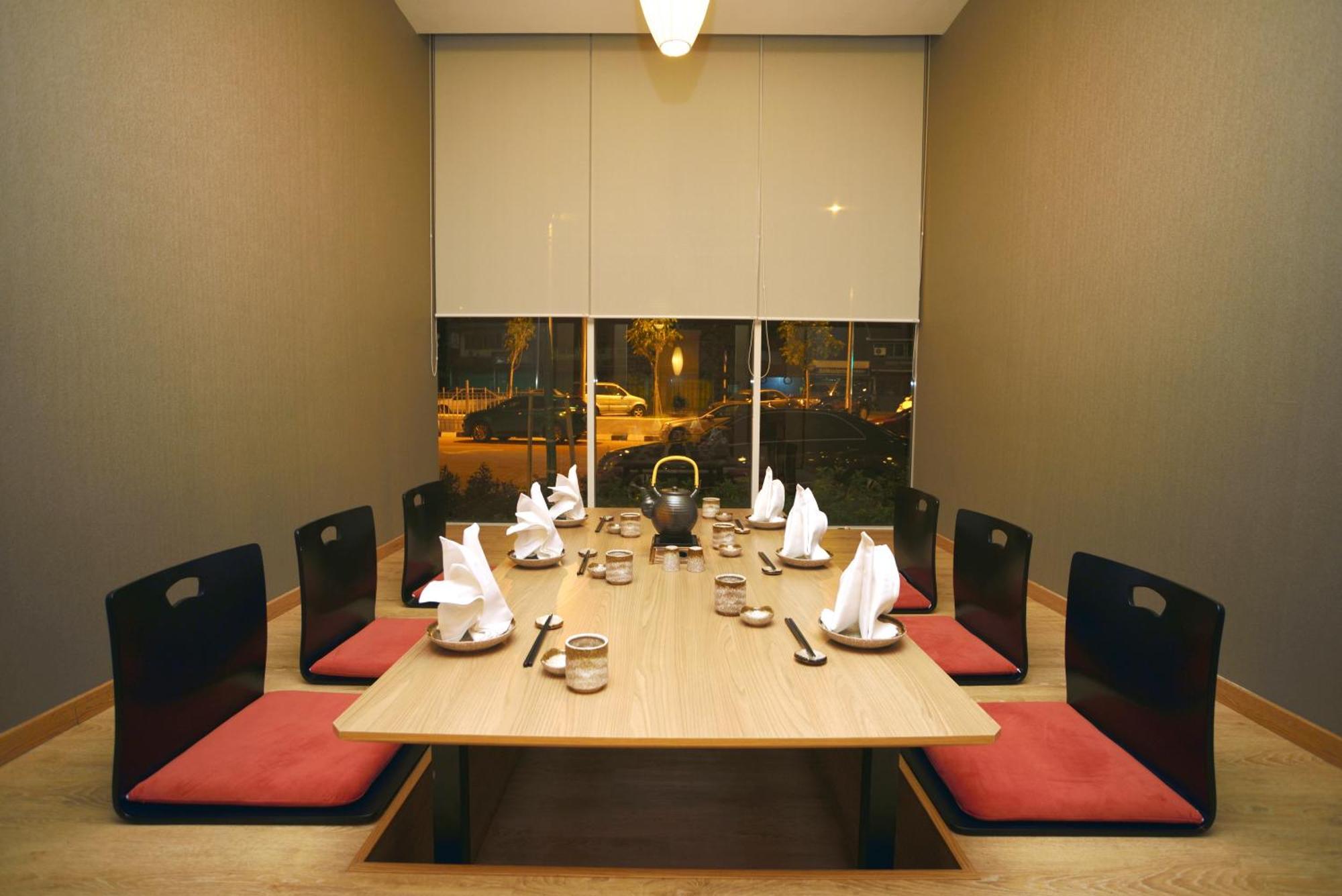 Lexis Suites Penang Bayan Lepas Buitenkant foto A traditional Japanese restaurant