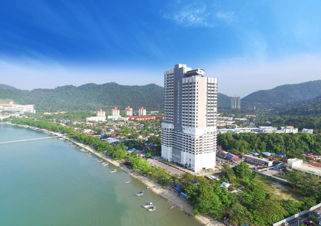 Lexis Suites Penang Bayan Lepas Buitenkant foto Royal Paragon Hotel