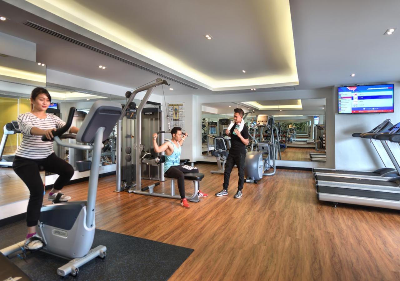 Lexis Suites Penang Bayan Lepas Buitenkant foto Fitness Centre